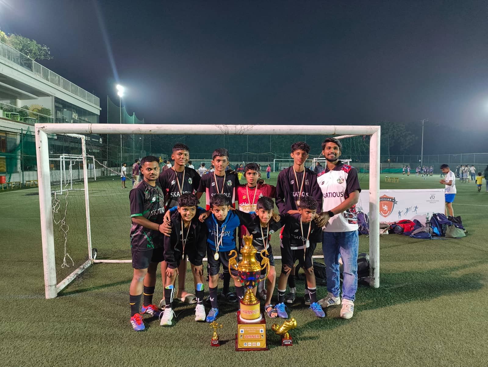 Trophy 2025-12-28 01